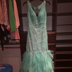 Perfect condition couture Jovani gown!